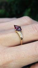 Load image into Gallery viewer, 6239 Vintage: 18ct Gold Triangular Cut Red Garnets Diamonds Geometric Set Ring
