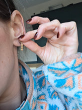 Load image into Gallery viewer, 2337 18ct Gold Padparadscha Orange Sapphires Drop Stud Earrings
