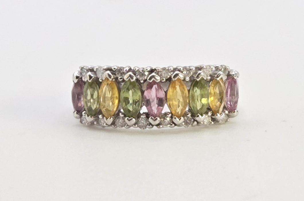 2226: Vintage 9ct White goldGold Coloured Sapphires Diamonds Dress Ring