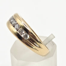 Load image into Gallery viewer, 2374: Vintage; 18ct Gold 9 Natural Round Full Cut Diamonds (0.5ct) Channel Set Ring
