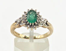 Load image into Gallery viewer, 0617: Vintage: 9ct Gold Art Deco Style Emerald 18 Diamonds Cluster Ring
