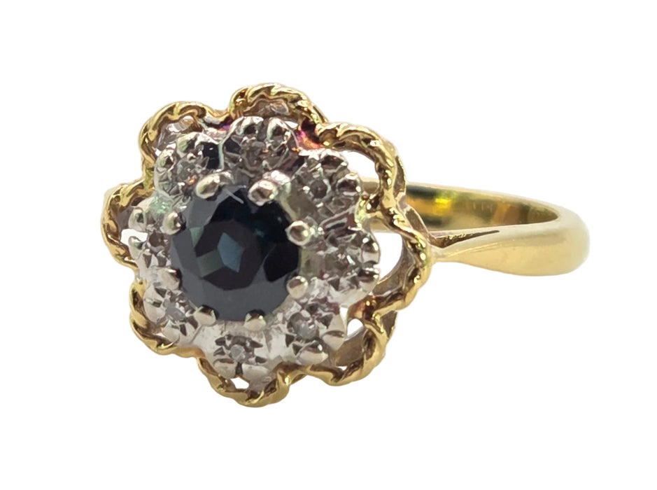 Vintage: 18ct Gold Blue Sapphire & Diamond Flowerhead Cluster Ring