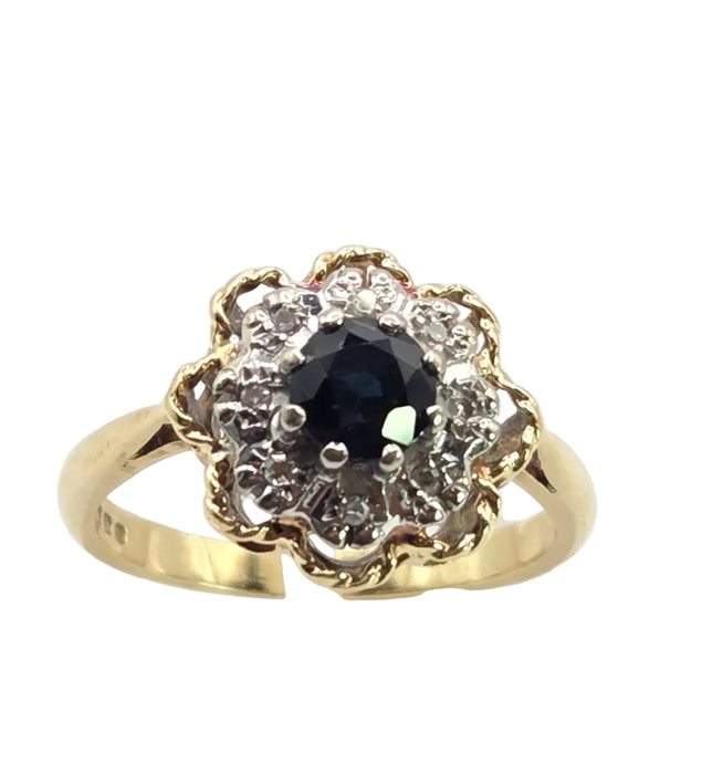 Vintage: 18ct Gold Blue Sapphire & Diamond Flowerhead Cluster Ring