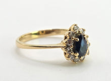 Load image into Gallery viewer, 0632: Vintage 18ct Gold Cornflower Blue Sapphire Diamonds Cluster Ring
