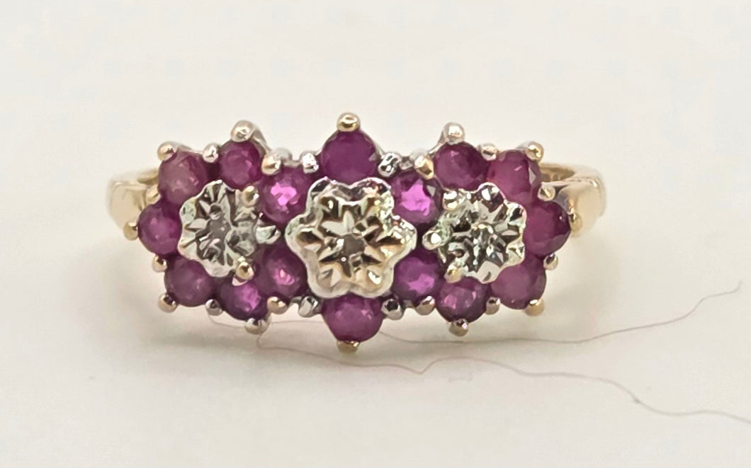 2591: Vintage 9ct Gold 17 Rubies Natural Diamonds Flower Head Ring