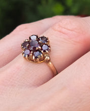 Load image into Gallery viewer, 2129 Vintage; 9ct Gold 7 Rich Red Round Cut Garnets Flower Head Ring
