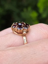 Load image into Gallery viewer, 2129 Vintage; 9ct Gold 7 Rich Red Round Cut Garnets Flower Head Ring
