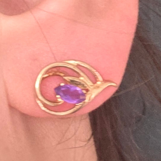 2209 Vintage: 9ct Gold Openwork Amethyst Stud Earrings