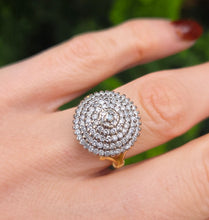 Load image into Gallery viewer, 2560: Vintage 18ct Gold Natural Diamonds (1.25ct) Tiered Cluster Ring
