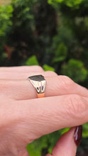 Load image into Gallery viewer, 6339 Vintage: 9ct Gold Shield Signet Ring- From 1967
