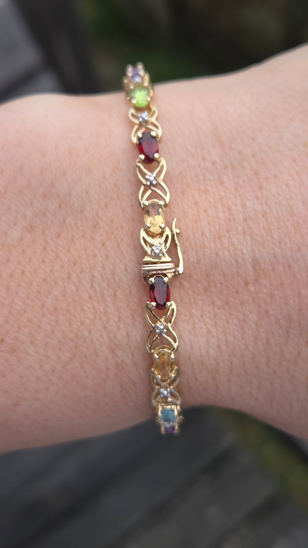 0622: Vintage: 9ct Gold Mult-Gem Openwork Link Bracelet