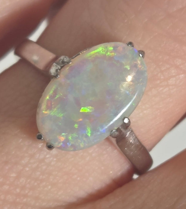 2469: Vintage 14ct White Gold Vibrant White Opal Solitaire Ring