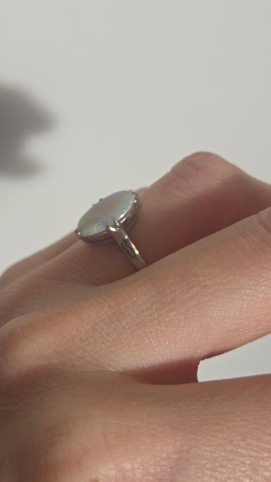 2469: Vintage 14ct White Gold Vibrant White Opal Solitaire Ring