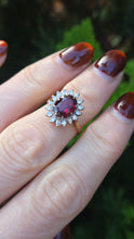 Load image into Gallery viewer, 6354  Vintage: 18ct Gold Pyrobe Garnet Diamonds Flower Head Ring- exceptional
