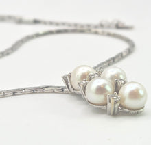 Load image into Gallery viewer, 2695: Vintage: 18ct White Gold Designer Link Diamonds Pearls Necklace -Pristine
