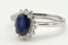 Load image into Gallery viewer, 2688: Vintage 18ct White Gold Cornflower Blue Sapphire Diamonds Daisy Cluster Ring
