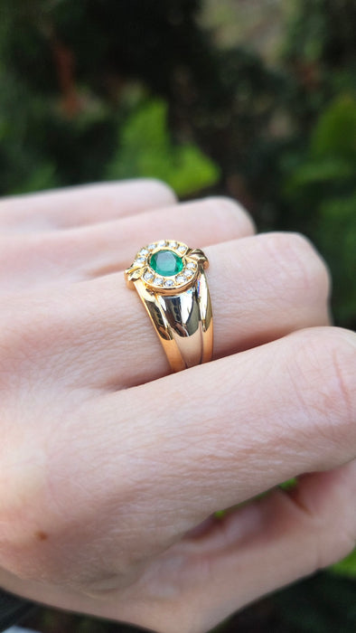 6305 Vintage: 18ct Mixed Gold Emerald Diamonds Target Ring- total statement piece unisex