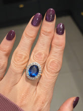 Load image into Gallery viewer, 2622: 18ct Gold Cornflower Blue Sapphire (10.65ct) Diamonds Diana Cluster Ring- Exceptional
