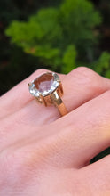 Load image into Gallery viewer, 6342: Vintage: 9ct Gold Large Mint Green Tourmaline Cocktail Ring-
