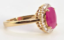 Load image into Gallery viewer, 2562: Vintage: 18ct Gold Burmese Ruby Diamonds Cluster Ring
