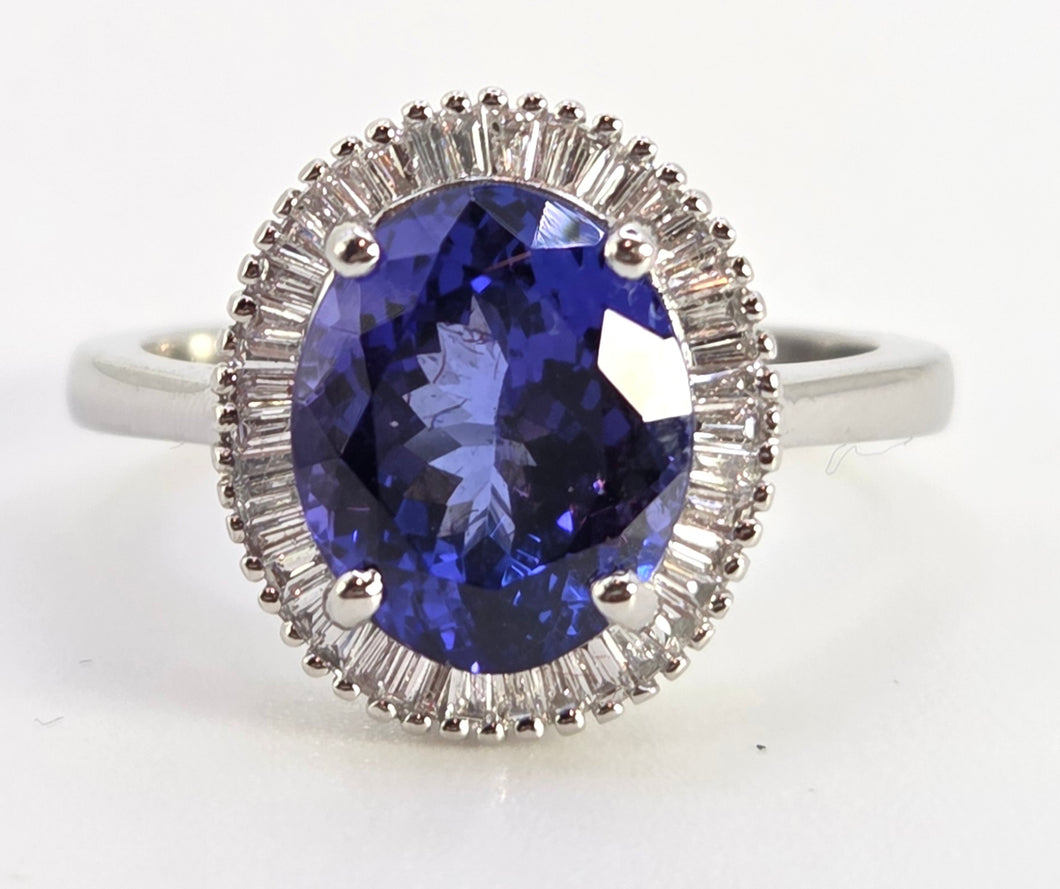 2624: Vintage: Platinum Large Violet Tanzanite 48 Sparkling Diamonds Cluster Ring