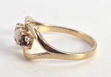 Load image into Gallery viewer, 0598: Vintage 9ct Gold Opals Garnet Dress Ring
