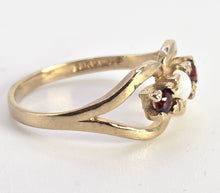 Load image into Gallery viewer, 0598: Vintage 9ct Gold Opals Garnet Dress Ring
