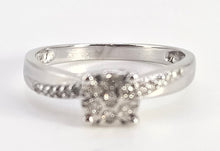 Load image into Gallery viewer, 0602: Vintage: 9ct White Gold 19 Natural Sparkling Diamonds Dress Ring
