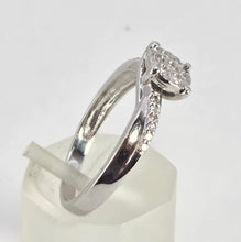 Load image into Gallery viewer, 0602: Vintage: 9ct White Gold 19 Natural Sparkling Diamonds Dress Ring
