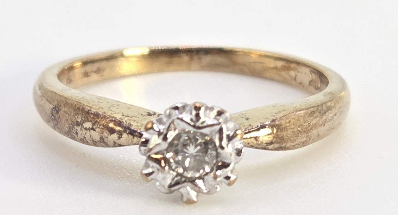 0603: Vintage: 9ct Gold Round Faceted Cut Natural Diamond Solitaire Ring