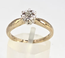 Load image into Gallery viewer, 0603: Vintage: 9ct Gold Round Faceted Cut Natural Diamond Solitaire Ring
