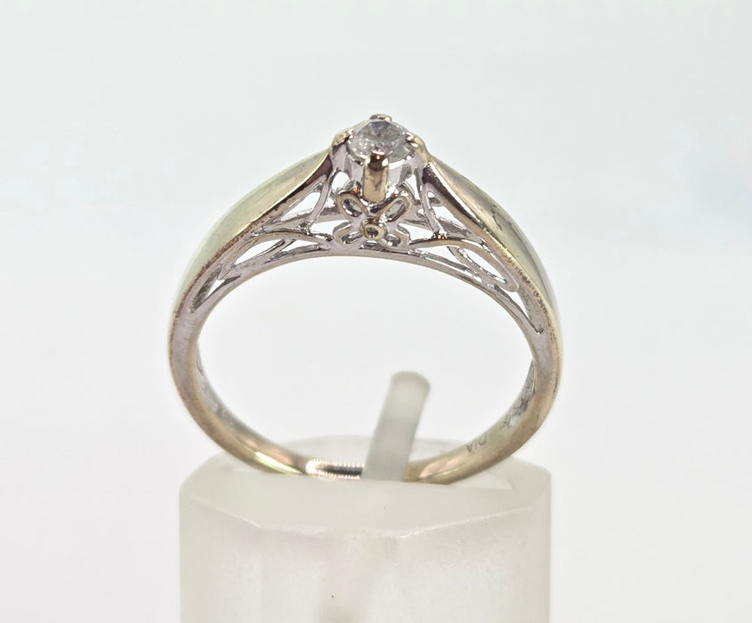 0606 Vintage: 9ct Yellow & White Gold Round Cut Natural Diamond Solitaire Ring