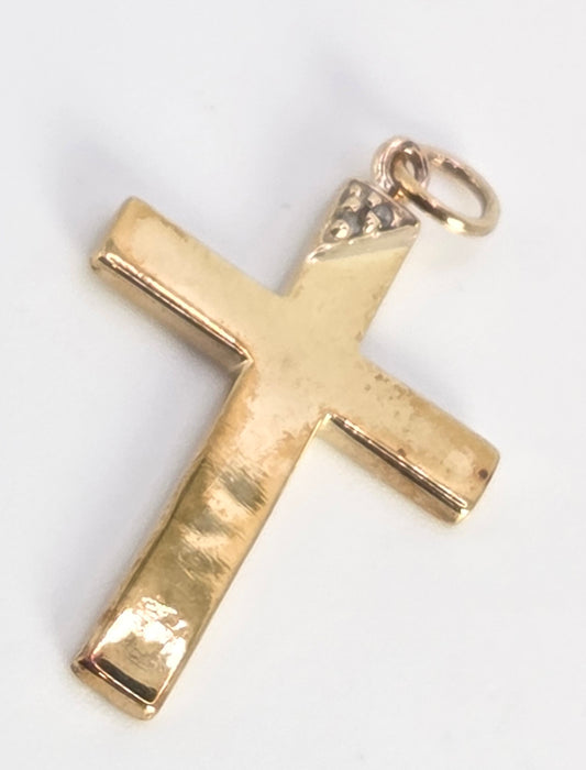 0607: Vintage: 9ct Gold Diamonds Cross/ Pendant- lovely condition