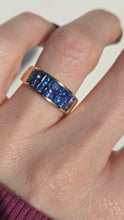 Load image into Gallery viewer, 2625: Vintage; 18ct Gold Ceylon Blue Sapphire Tiered Ring- Fabulous
