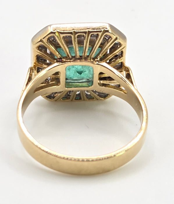 2614- Vintage: 18ct Gold Emerald (4.33ct) Diamonds Ring - From 1998