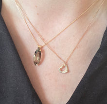 Load image into Gallery viewer, 2581: Vintage: 9ct Gold Marquise Cut Smokey Quartz Pendant &amp; Necklace
