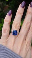 Load image into Gallery viewer, 2607 Vintage: 9ct White Gold Emerald Cut French Blue Sapphire Diamonds Ring
