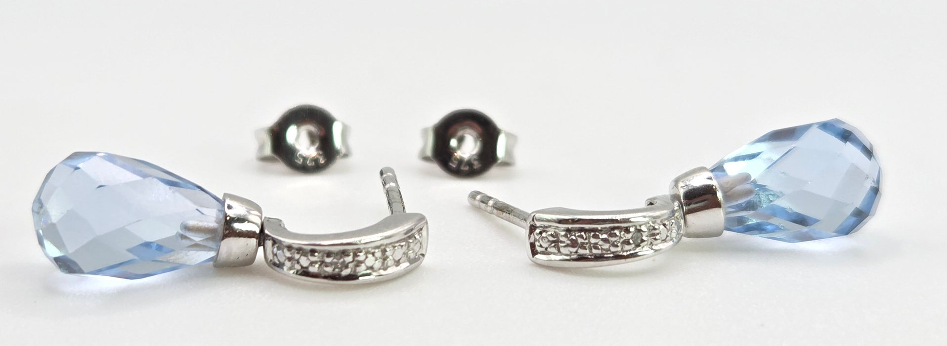3020a: Vintage: 9ct White Gold Blue Topaz Diamonds Drop Stud Earrings