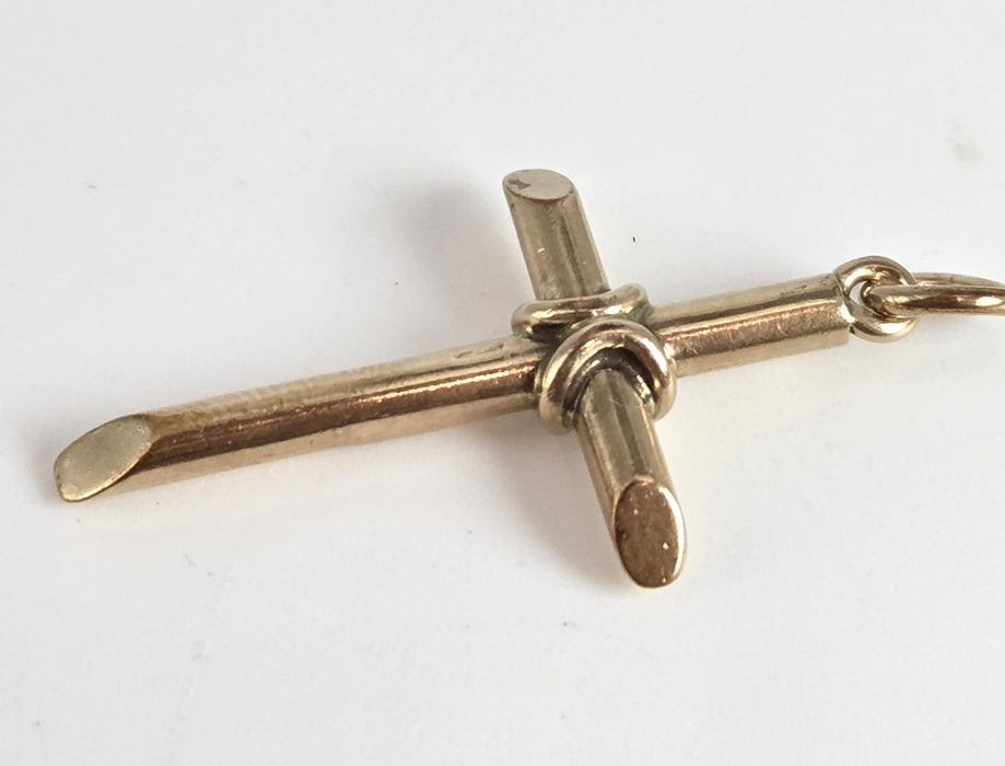 4355 Vintage: 9ct Gold Cross Pendant - From 1965