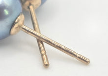 Load image into Gallery viewer, 3885: Vintage 9ct Gold Tahitian Cultured Pearl Stud Earrings
