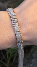 Load image into Gallery viewer, 2781: Vintage: 9ct Gold 225 Natural Sparkling Diamonds (2.75ct) Bracelet
