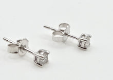 Load image into Gallery viewer, 3600: Vintage 18ct White Gold Round Full Cut Diamond (0.3ct) Stud Earrings
