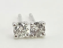 Load image into Gallery viewer, 3600: Vintage 18ct White Gold Round Full Cut Diamond (0.3ct) Stud Earrings

