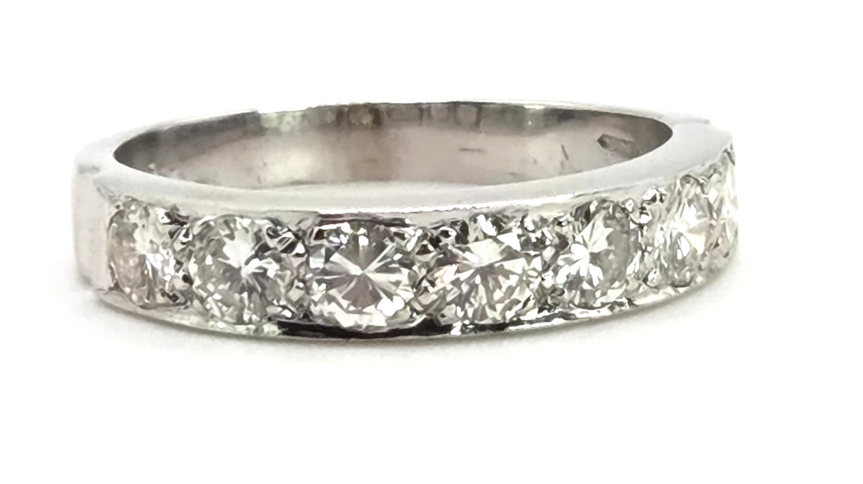 2584: Vintage 18ct White Gold 7 x (0.25ct) Natural Diamonds Ring - 1.75ct Total- From 1974
