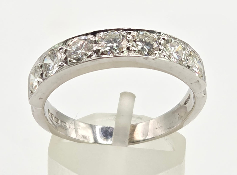 2584: Vintage 18ct White Gold 7 x (0.25ct) Natural Diamonds Ring - 1.75ct Total- From 1974