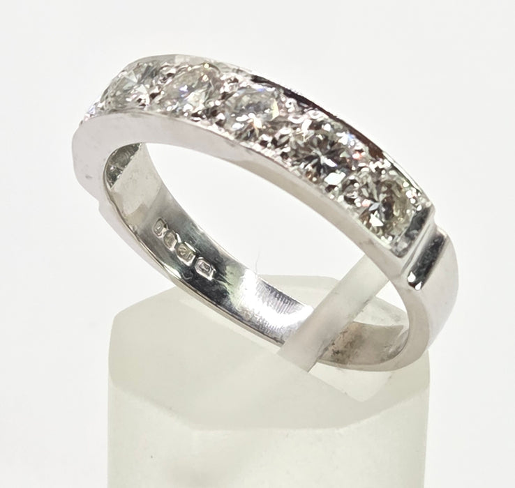 2584: Vintage 18ct White Gold 7 x (0.25ct) Natural Diamonds Ring - 1.75ct Total- From 1974