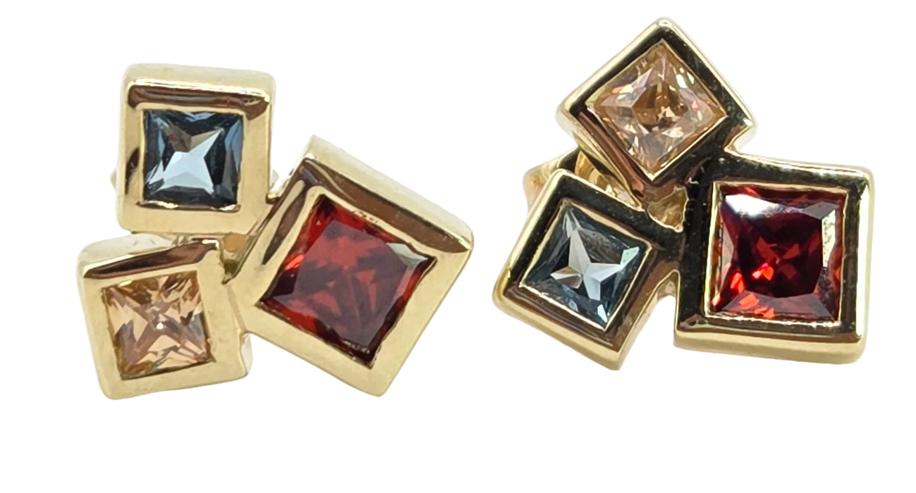 2593: Vintage:  8ct Gold Gemstone Trilogy Stud Earrings