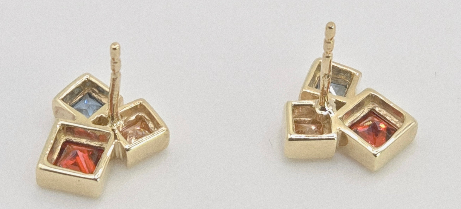 2593: Vintage:  8ct Gold Gemstone Trilogy Stud Earrings