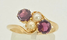 Load image into Gallery viewer, 2697: Vintage 18ct Gold Almandine Garnets Cultured Pearls Bypass Ring
