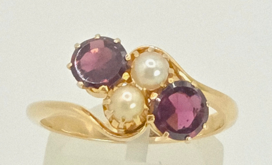 2697: Vintage 18ct Gold Almandine Garnets Cultured Pearls Bypass Ring
